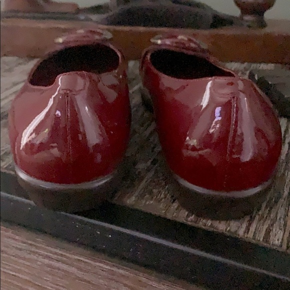 COLE Haan Nike Air Cranberry Patent Leather Flats - Picture 3 of 15